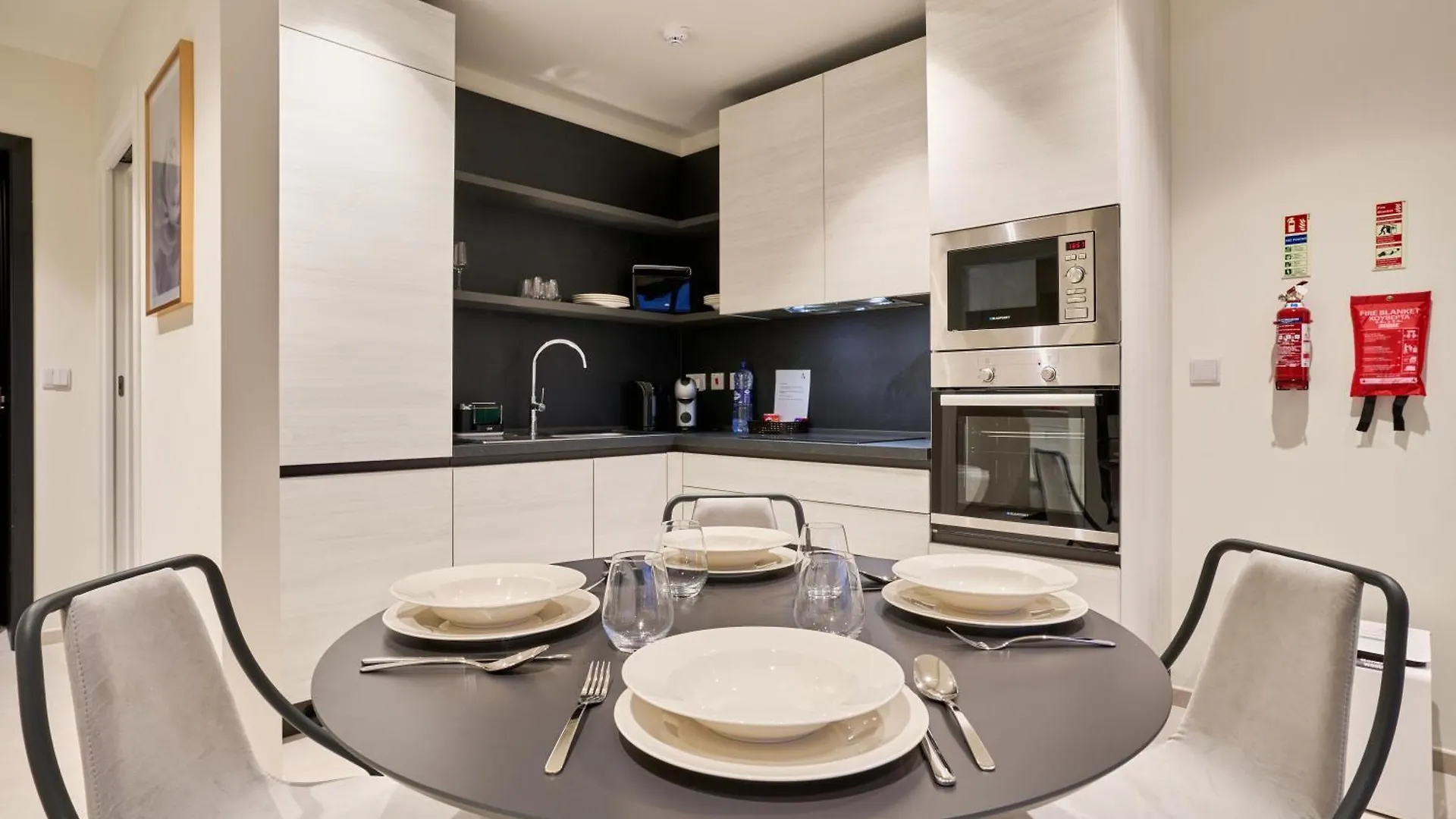 Sky High Luxury Apartment In Mercury Towers With Infinite Seaviews Saint Julian's Malta