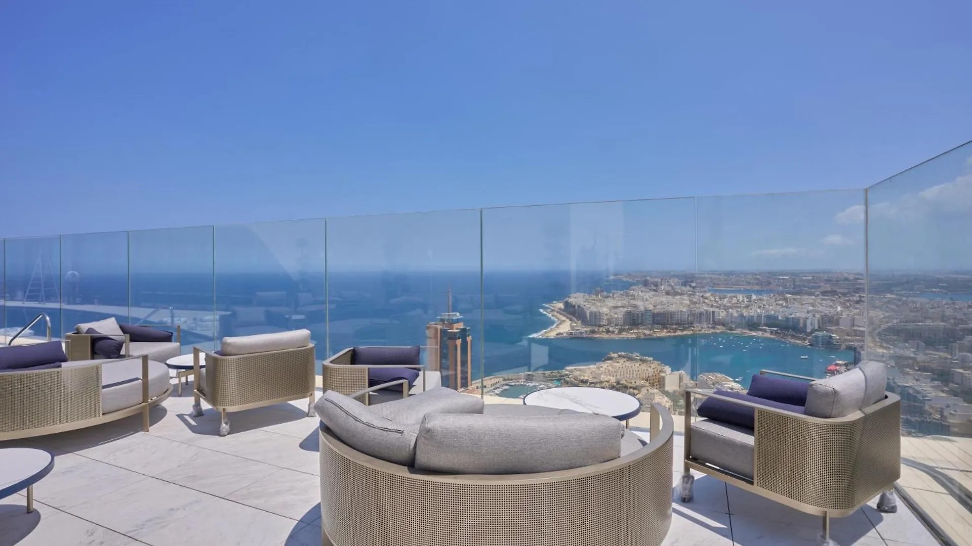 Sky High Luxury Apartment In Mercury Towers With Infinite Seaviews Saint Julian's